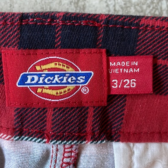 Dickies Juniors skirt size 3,checkered red and black,for women - Picture 7 of 8
